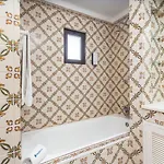 Apartamento Sunny Flat With A Balcony & Pool By Hostwise *
