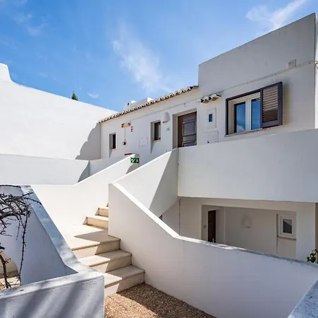 Hostwise - Sunny Flat With A Balcony & Pool * Albufeira