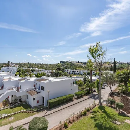 Sunny Flat With A Balcony & Pool By Hostwise * Αλμπουφέιρα