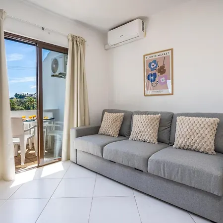 Hostwise - Sunny Flat With A Balcony & Pool * Albufeira