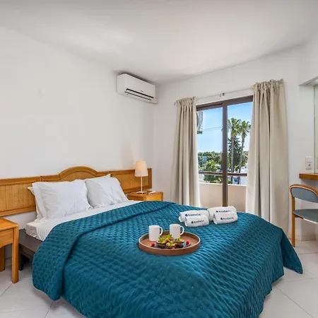 Apartment Hostwise - Sunny Flat With A Balcony & Pool Albufeira